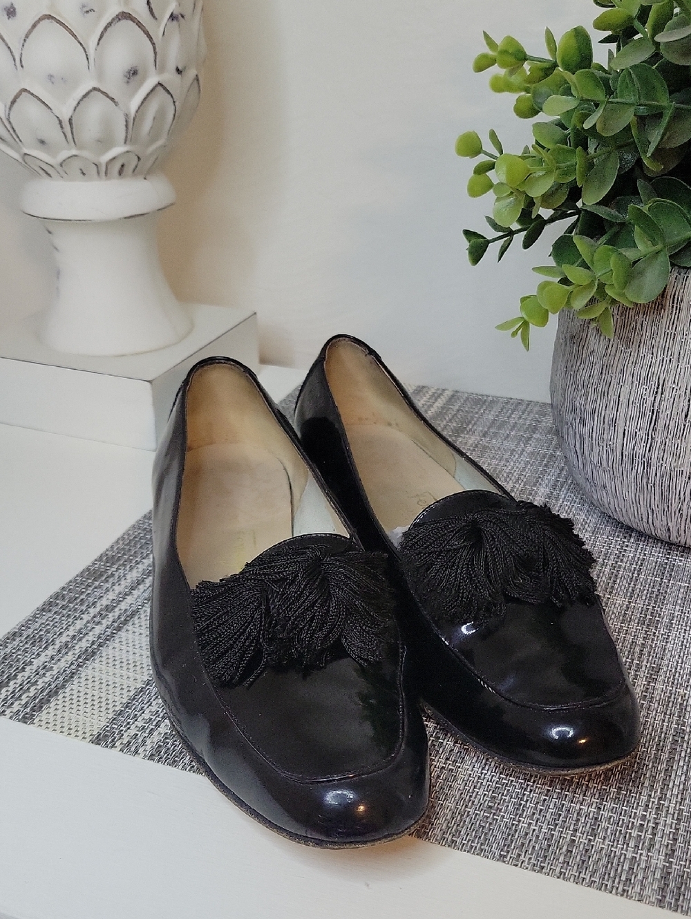 Vintage Salvatore Ferragamo Black Patent Leather Loafers With Tasels Sz 6.5